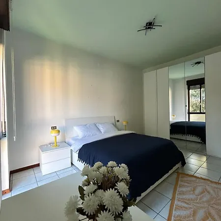 Tavernola Apartment