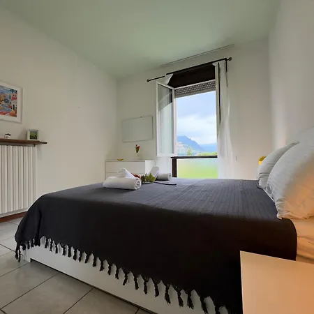 Tavernola - A Due Passi Dal Traghetto 아파트 *