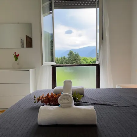 Tavernola - A Due Passi Dal Traghetto 코모