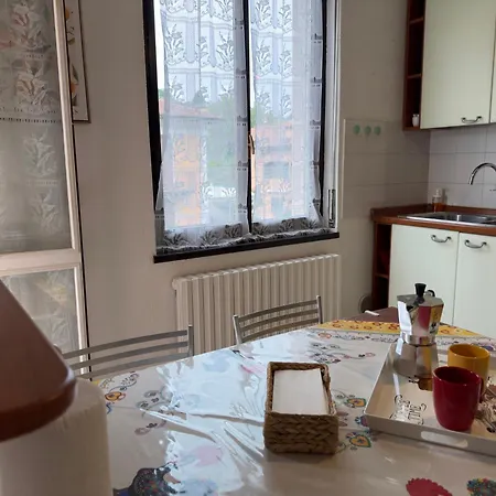 아파트 Tavernola - A Due Passi Dal Traghetto 코모