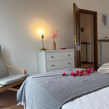 Tavernola - A Due Passi Dal Traghetto * 코모