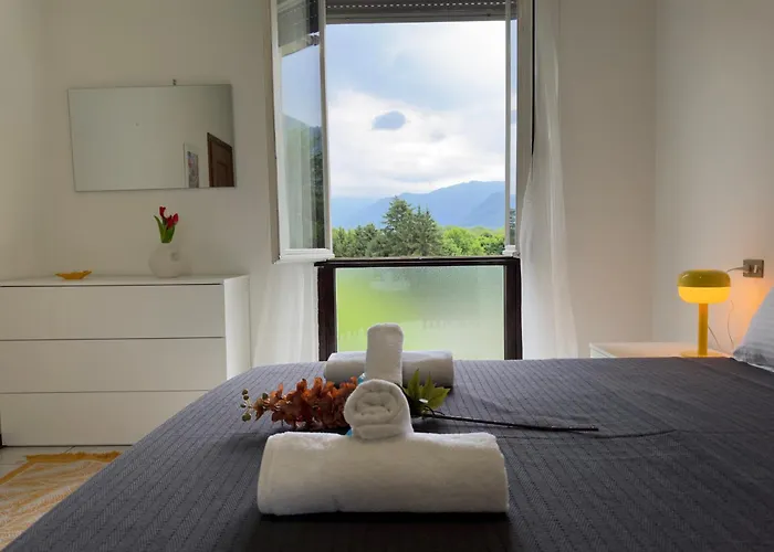 Tavernola - A Due Passi Dal Traghetto Côme