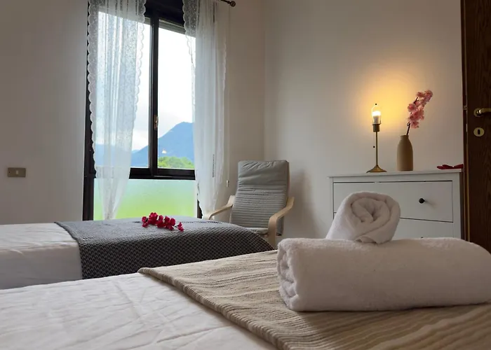 Appartamento Tavernola - A Due Passi Dal Traghetto