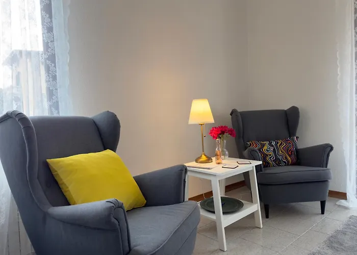 Tavernola - A Due Passi Dal Traghetto *