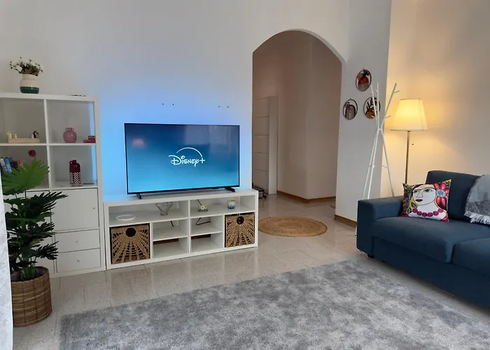 Tavernola - A Due Passi Dal Traghetto Appartamento *