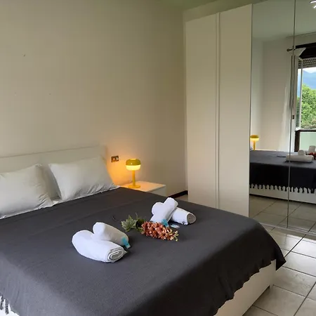 Tavernola - A Due Passi Dal Traghetto Appartement Como
