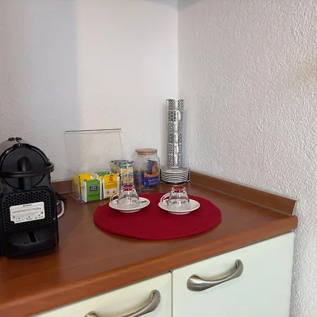 Tavernola - A Due Passi Dal Traghetto