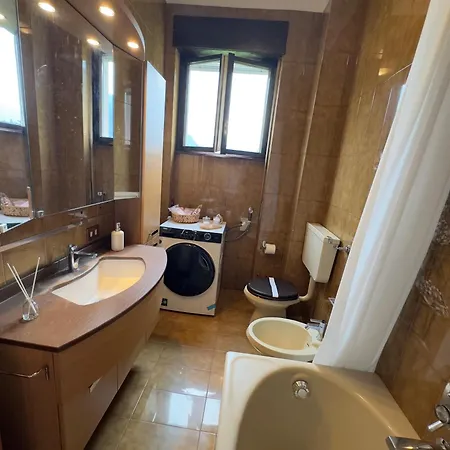 Appartement Tavernola - A Due Passi Dal Traghetto *