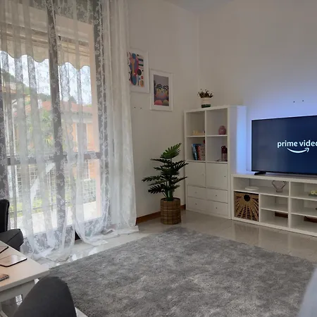 Tavernola - A Due Passi Dal Traghetto Appartement Como