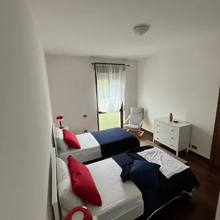 Appartement Tavernola - A Due Passi Dal Traghetto *